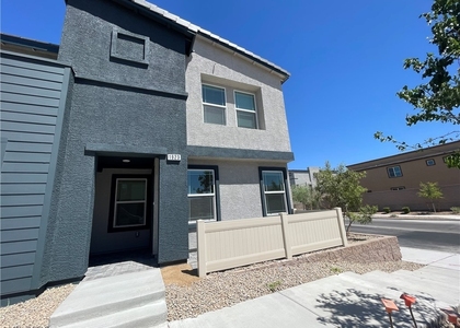 1923 Stanza Vista Street - Photo 1