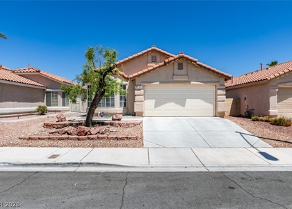 8168 W Gilmore Avenue - Photo 1