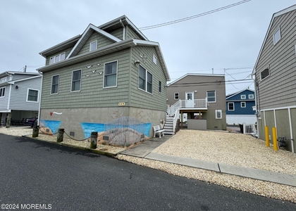 117 W Bayberry Way - Photo 1