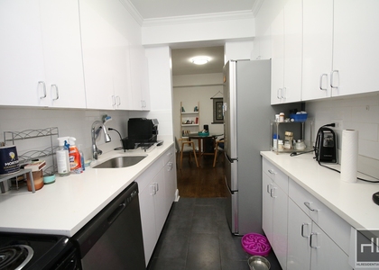 East 69 Street - Photo 1