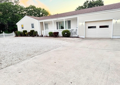 104 Nautilus Dr - Photo 1