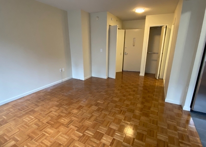 West 26th Street - Photo 1