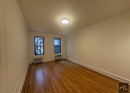 East 51 Street - Photo 1