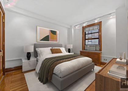 West 58 Street - Photo 1