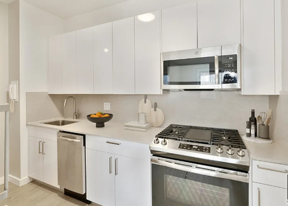 Second Avenue - Photo 1