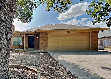 709 Stonebrooke Drive - Photo 1