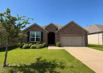 2816 Redbud Lane - Photo 1