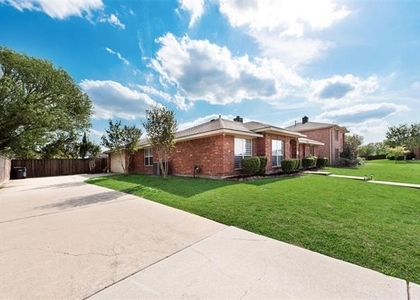 506 Pecos Path Drive - Photo 1