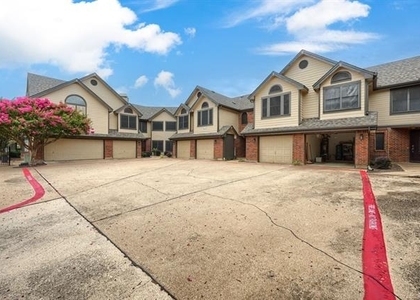 406 Santa Fe Trail - Photo 1