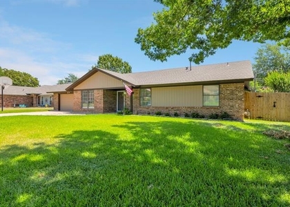 2127 Tanglewood Drive - Photo 1