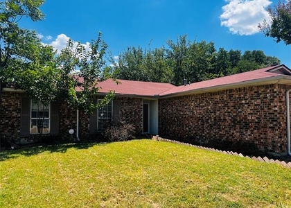 210 Nettletree Street - Photo 1