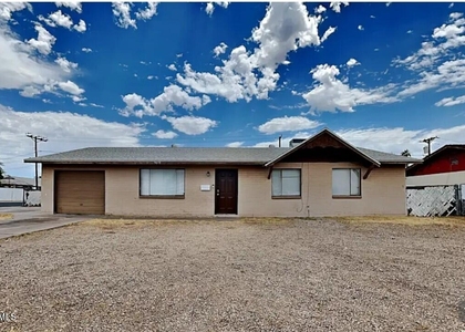 5611 N 65th Avenue - Photo 1