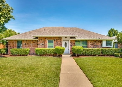 310 Barclay Avenue - Photo 1