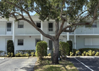2600 Sw 22nd Avenue - Photo 1