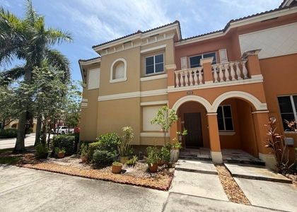 8928 Sw 18th Street - Photo 1