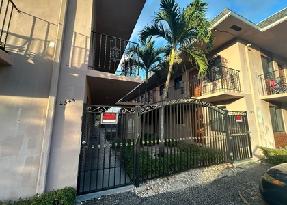 2545 Taft Street - Photo 1