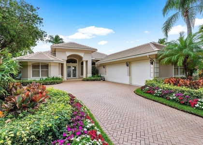3 Bermuda Lake Drive - Photo 1