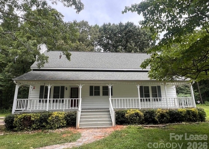 144 Mountain View Road - Photo 1