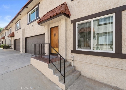 520 E Graves Avenue - Photo 1