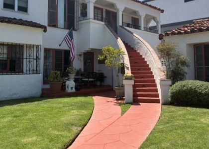 910 9th Street - Photo 1
