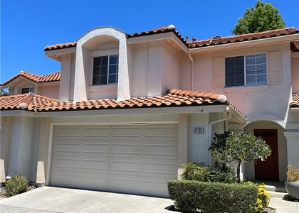 24305 Airporter Way - Photo 1