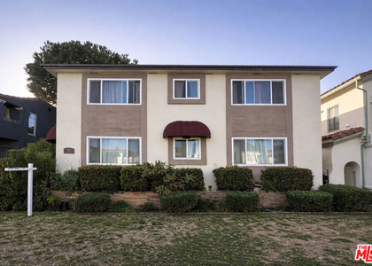 447 S Palm Drive - Photo 1