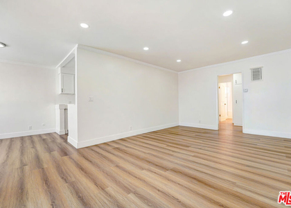 8208 Romaine Street - Photo 1