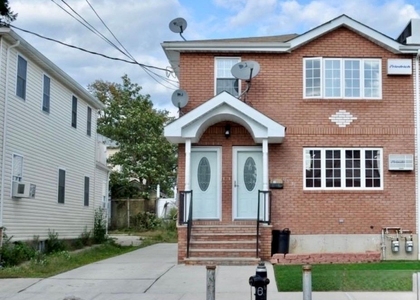 11535 158th Street - Photo 1