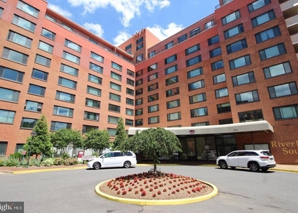 1011 Arlington Boulevard - Photo 1