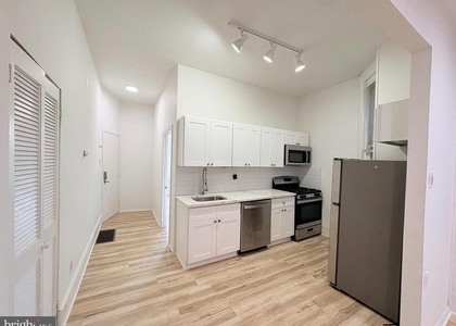 1904 Fairmount Avenue - Photo 1