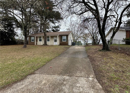 613 Kellam Circle - Photo 1