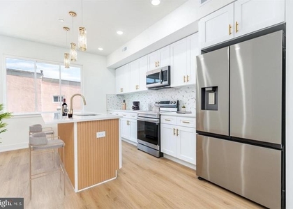 737 N 42nd Street - Photo 1