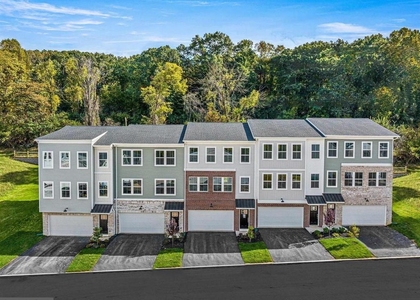 101 Four Leaf Drive - Photo 1