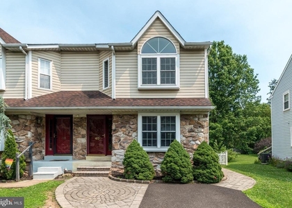 40 Pearl Drive - Photo 1