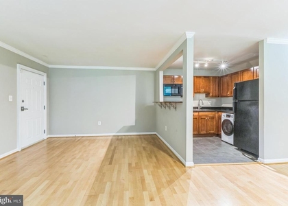 3105 Naylor Road Se - Photo 1