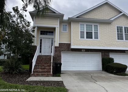 169 Sunset Circle N - Photo 1