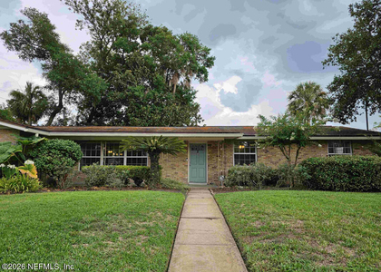 2 Fairway Road - Photo 1