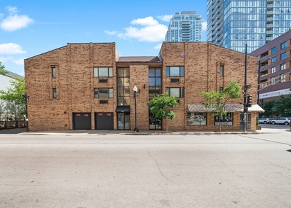 163 W Division Street - Photo 1