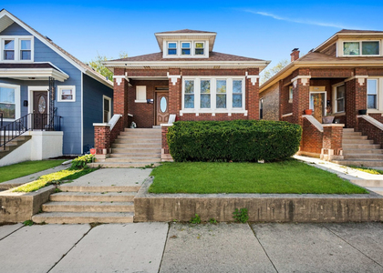 1532 Lombard Avenue - Photo 1