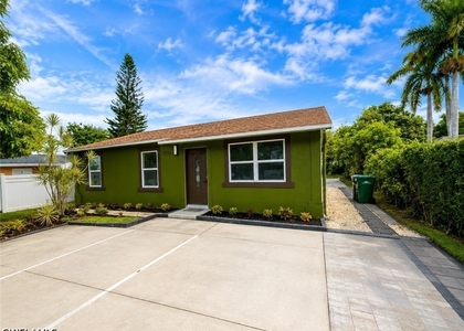 5370 Holland Street - Photo 1