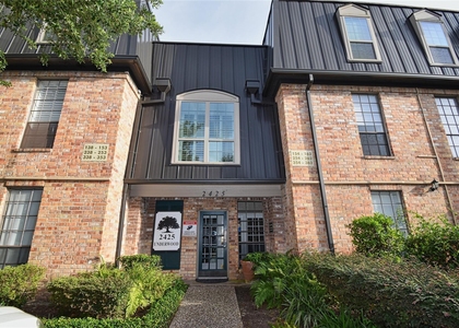 2425 Underwood Street - Photo 1