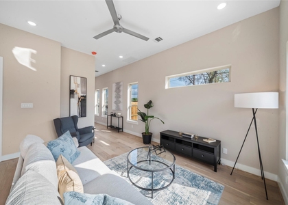303 Queen Sude Lane - Photo 1