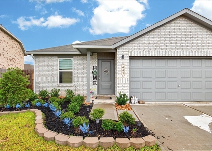 444 Texas Pecan Drive - Photo 1