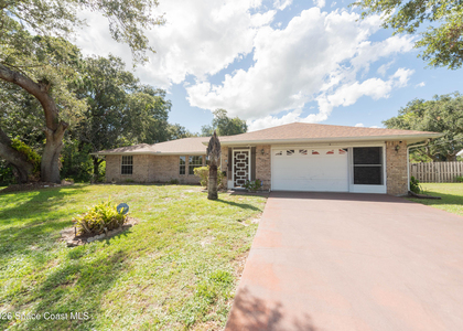 1236 Buffing Circle Se - Photo 1
