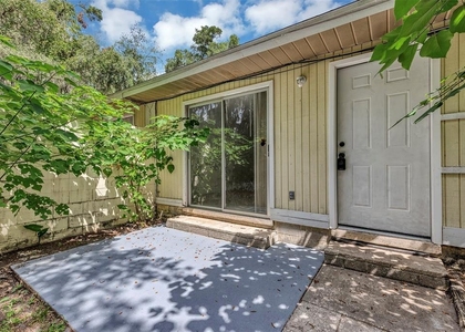 3990 Se 17th Ct - Photo 1
