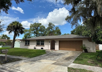 620 Lakespur Lane - Photo 1