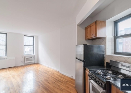 246 West 22nd Street - Photo 1