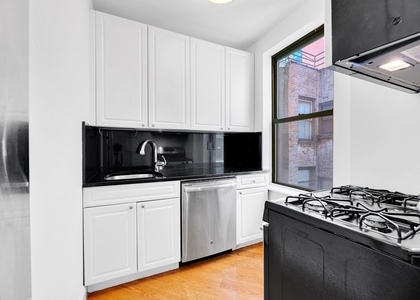 226 East 70th Street - Photo 1