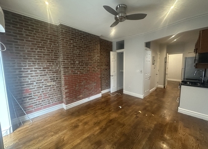 53 Leroy Street - Photo 1