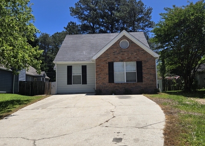 1504 Cain Court N - Photo 1